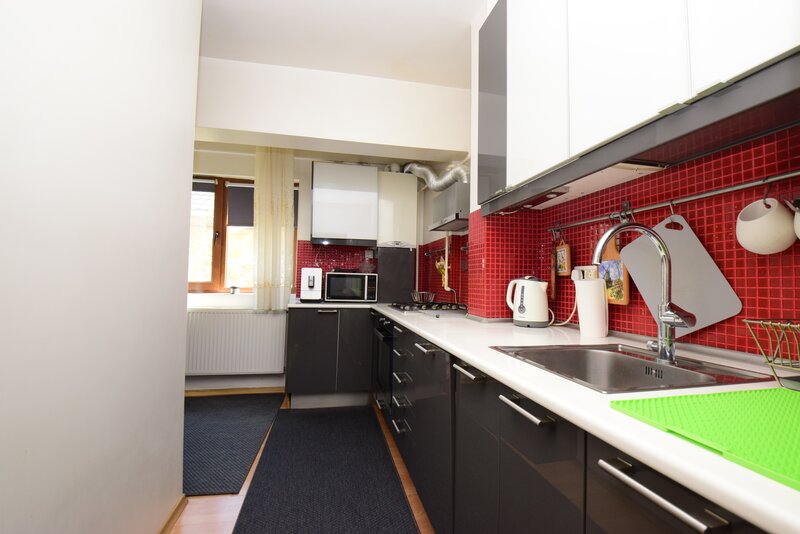 1 Decembrie, Pallady, 3 camere, bloc 2008, etaj 1/3, 2 parcari si boxa