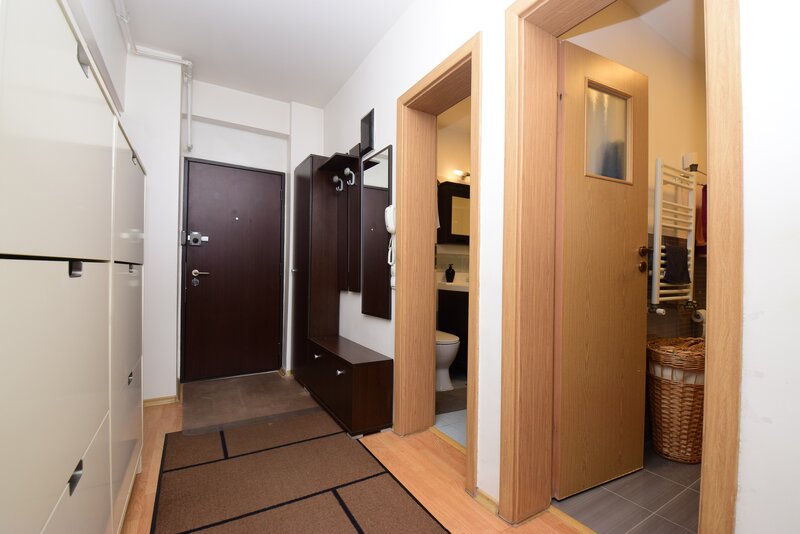 1 Decembrie, Pallady, 3 camere, bloc 2008, etaj 1/3, 2 parcari si boxa